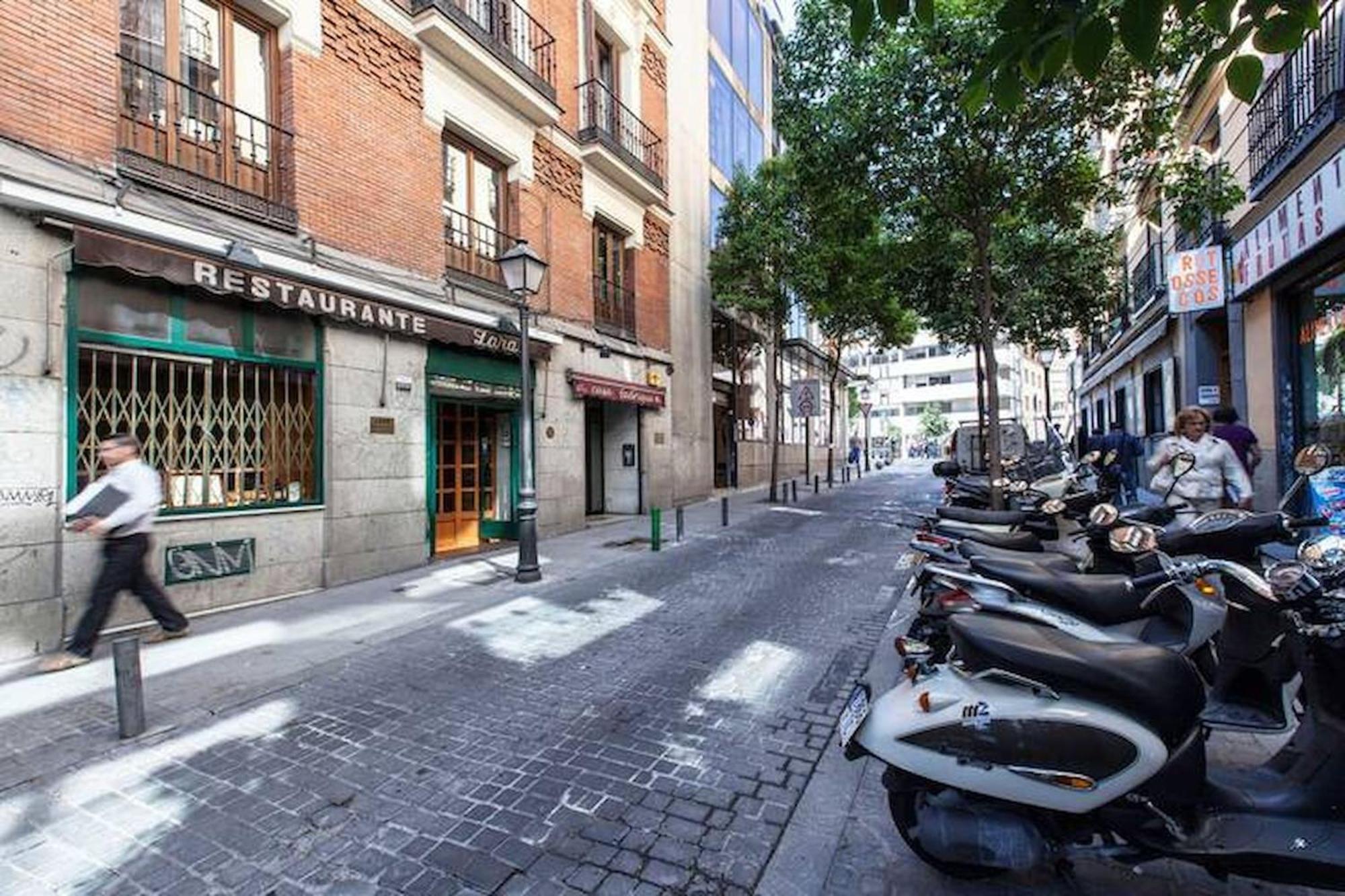 Apartamentos Day Madrid San Antonio Centro Gran Via Sol Malasana 외부 사진