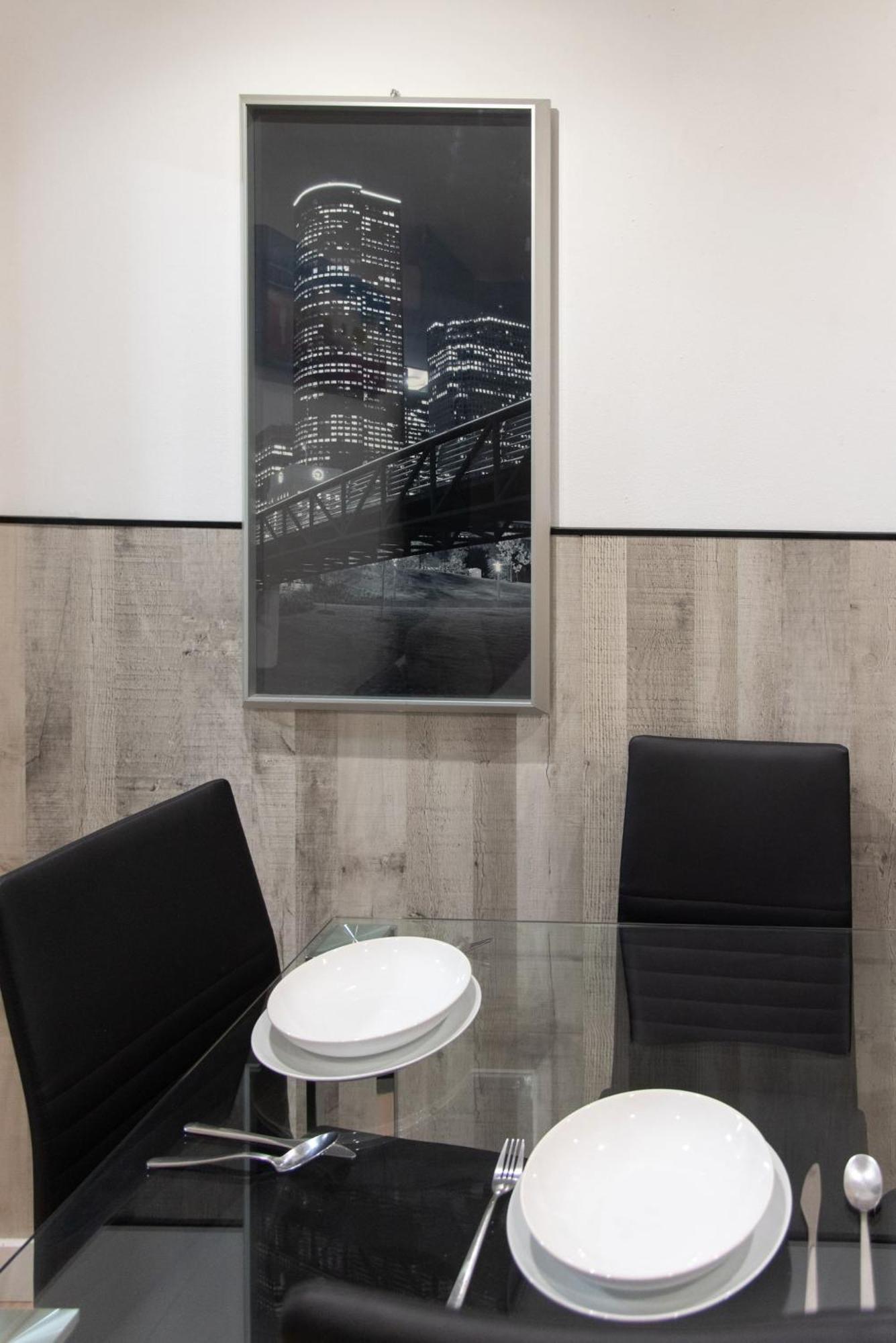 Apartamentos Day Madrid San Antonio Centro Gran Via Sol Malasana 외부 사진