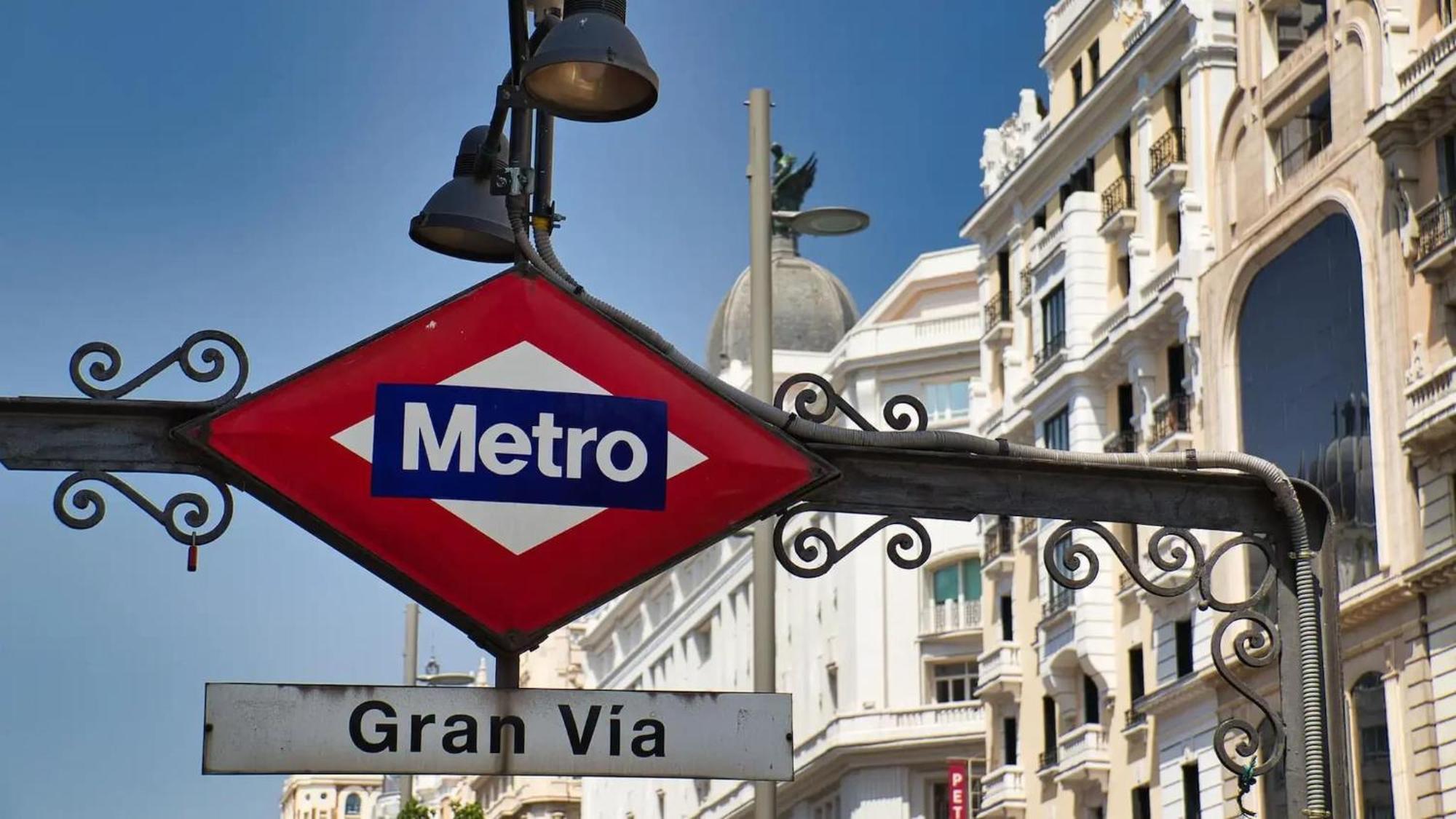 Apartamentos Day Madrid San Antonio Centro Gran Via Sol Malasana 외부 사진