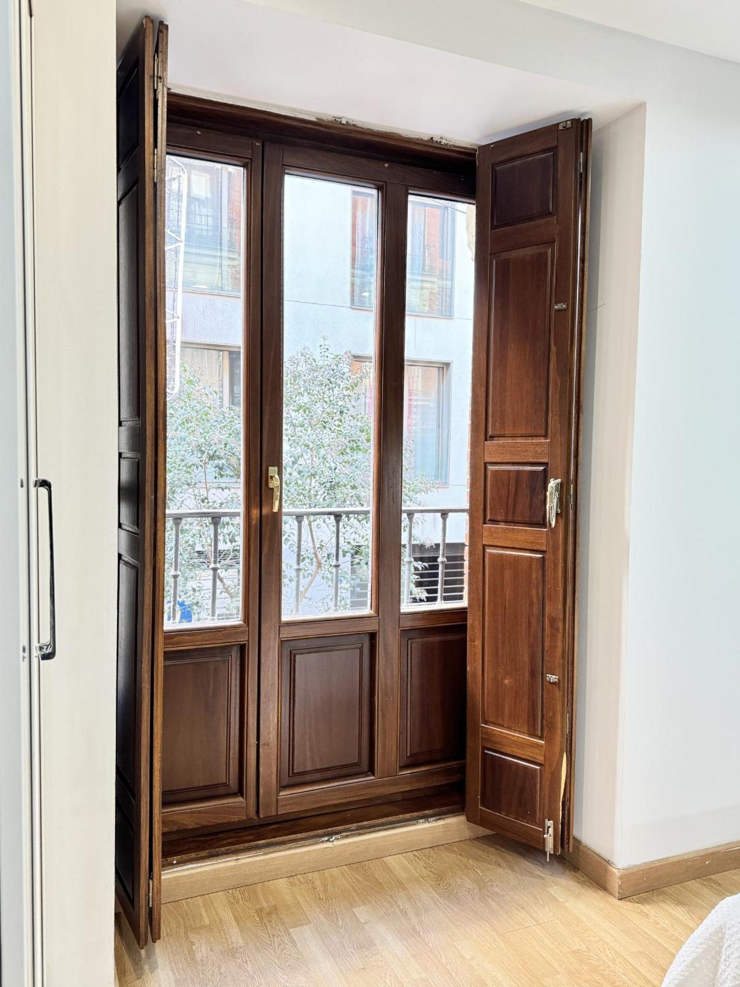 Apartamentos Day Madrid San Antonio Centro Gran Via Sol Malasana 외부 사진